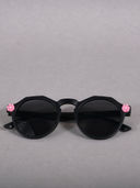 Black color option, Sold out, Currently selected