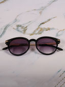 Black color option, Sold out, Currently selected