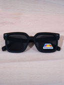 Black color option, Sold out, Currently selected