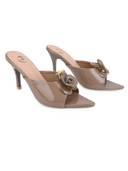 Beige color option, Currently selected