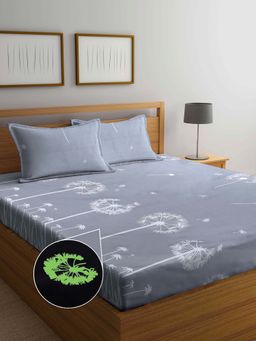 ARRABI - Graphic TC Cotton Blend Double Radium Bedsheet with 2 Pillow Covers