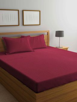 ARRABI - Red Stripes TC Cotton Blend Super King Bedsheet with 2 Pillow Covers