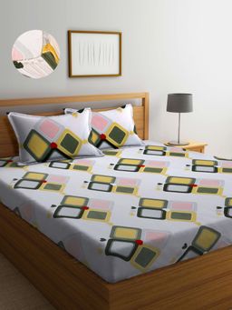 ARRABI - Peach Geometric TC Cotton Blend Super King Fitted Bedsheet with 2 Pillow Covers