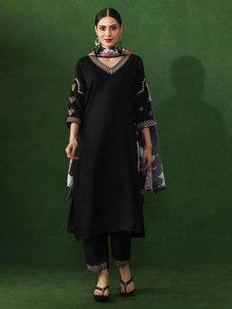 Jaipur Kurti - Black Embroidered Straight Silk Blend Kurta & Pant with Dupatta (Set of 3)