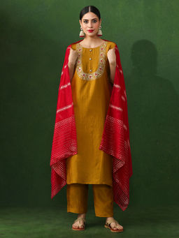 Jaipur Kurti - Yellow Embroidered Straight Silk Blend Kurta & Pant with Dupatta (Set of 3)