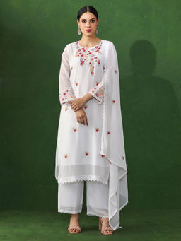 Jaipur Kurti - White Embroidered Straight Chanderi Silk Kurta & Pant with Dupatta (Set of 3)