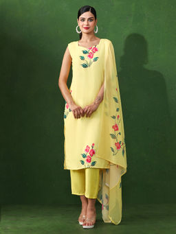 Jaipur Kurti - Yellow Floral Printed Straight Silk Crepe Kurta & Pant with Dupatta (Set of 3)