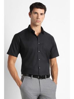 Van Heusen - Black Solid Regular Fit Shirt