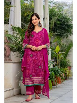 TERHA TAALI - Pink Bandhej Print Kurta with Pant and Dupatta