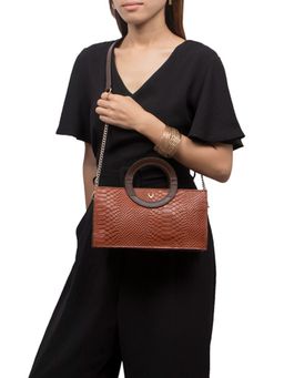 Hidesign - Brazilia 01 Womens Textured Sling Bag - Brown (L)