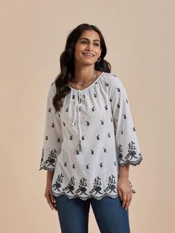 Mukul - White The Tassels and Threads Top