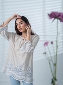 Beige color option, Currently selected