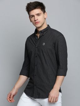SHOWOFFFF - Mens Spread Collar Black Checked Shirt
