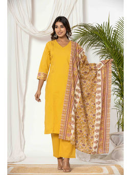 Do Dhaage - Solid Yellow Solid Kurta Pant with Block Printed Dupatta (Set of 3)
