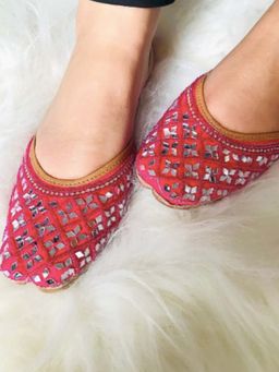 Desi Colour - Pink Mirror Jutti