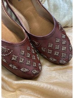 Desi Colour - Brown Polish New-1 Juttis