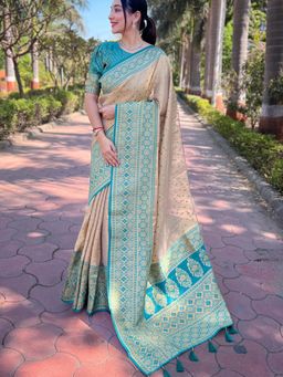 Suha - Women Beige Silk Blend Printed Saree with Unstitched Blouse