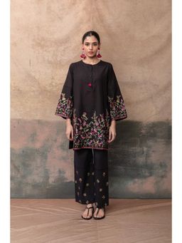 LABEL NAARITI - Nisa Black Floral Embroidered Kurta
