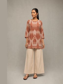 Sutra Art of Clothing - Women Handloom Brown Printed Short Kurta