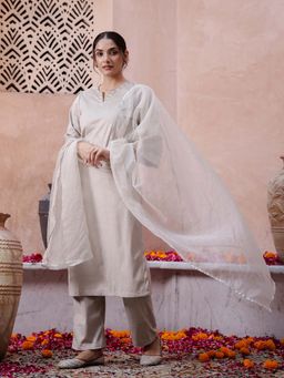 Rangdeep - Gahan Beads & Stones Velvet Straight Beige Kurta With Pant & Dupatta