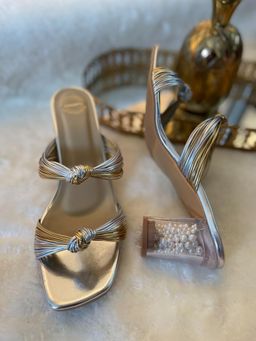 Modanta - Gold Knot Pearl Heels