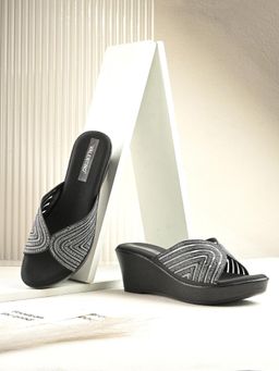 Valentino - Women Premium Black Wedges