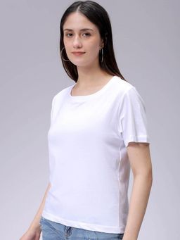 Freehand - Women White Solid Regular Fit T-Shirt