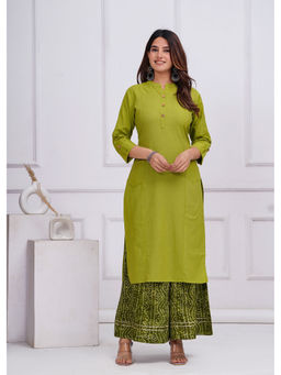 Meeranshi - Green Solid Straight Kurta