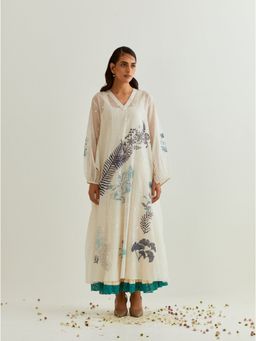 PRAMA By Pratima Pandey - Printed Chanderi Ivory Kurta with Inner (Set of 2)