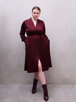 VERO MODA - Curve Belted V-Neck Midi Dress with Belt- Maroon