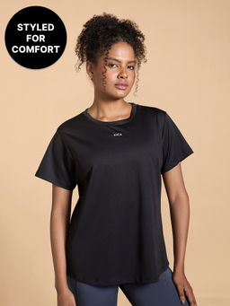 Kica - Quick Dry Active T-Shirt with Curved Hem and Flattering Hip-Length Fit - Stride Training Collection Black