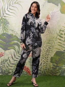 VISHUDH - Women Black Floral Co-ord (Set of 2)