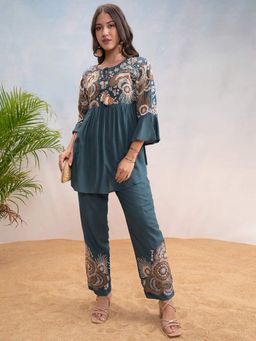 VISHUDH - Women Teal Embroidered Co-ord (Set of 2)