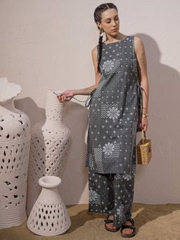 VISHUDH - Women Black Printed Co-ord (Set of 2)