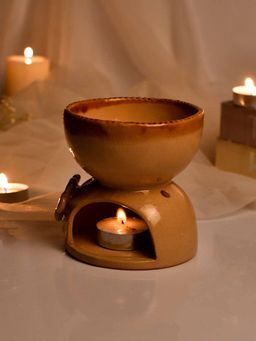 Tayhaa - Elegant Floral Oil Diffuser - Beige