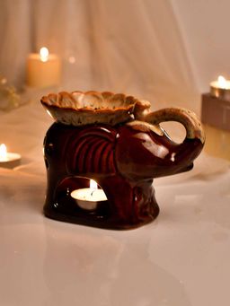 Tayhaa - Tranquil Elephant Ceramic Oil Diffuser - Maroon