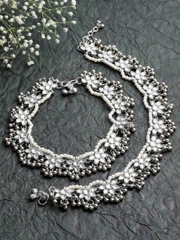 Karatcart - Oxidised Silver Floral Kundan Anklet for Women