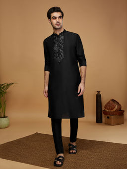 KISAH - Men Black Kurta with Trouser (Set of 2)