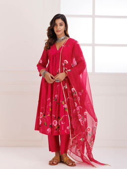 Baisacrafts - Rangreza Magenta Hand Painted Gathered Kurta with Pants and Dupatta (Set of 3)