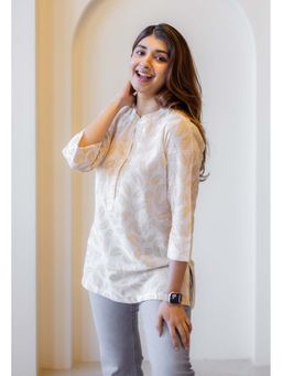 The Indian Ethnic Co. - Beige Straight Printed Cotton Short Top With Mandarin Collar
