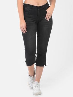 CRIMSOUNE CLUB - Women Black Solid Denim Capri