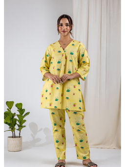 Studio Rabha - Women Yellow Chai Ketli Kurta With Pant