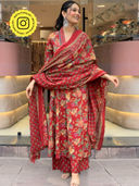 Red color option, Sold out, Currently selected