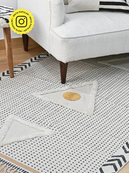 ART AVENUE - Adeola Hand Block Printed Cotton Floor Rug with Tassels