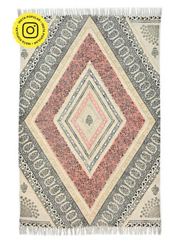 ART AVENUE - Alwar Hand Block Printed Cotton Floor Rug with Tassels
