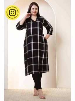 Isadora Life - Plus Size Black and White Checkered V-Neck Rayon Twill Kurta Tunic In Cotton