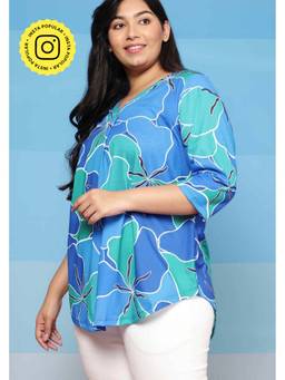 Isadora Life - Plus Size Blue Green Abstract Centre Pleat Top In Soft Knitted Fabric
