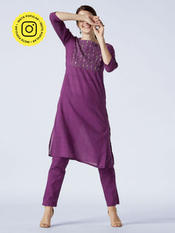 Okhai - Purple Embroidered Kurta And Pant (Set of 2)