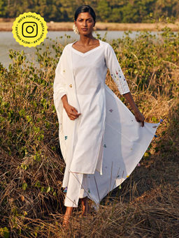 Okhai - 'Reverie' Hand Embroidered Pure Cotton Kurta And Pant With Dupatta (Set of 3)