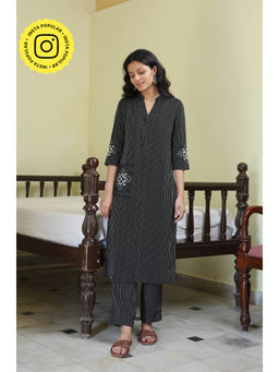Okhai - Obsidian Pure Cotton Hand Embroidered Mirror Work Kurta Pants (Set of 2)
